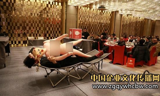 充氣娃娃.jpg