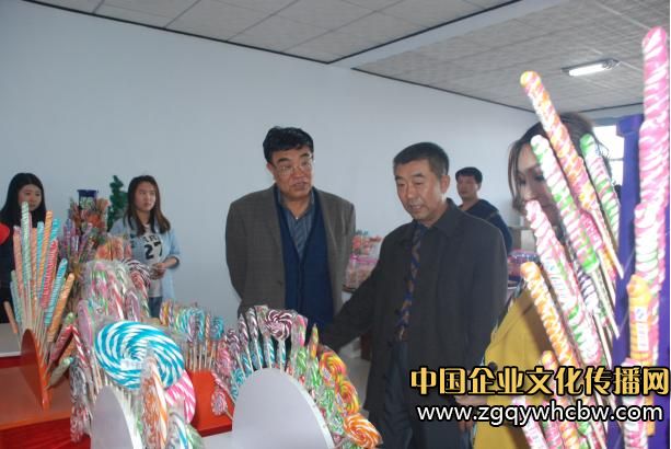 郝佃英和他的晉利糖果.JPG