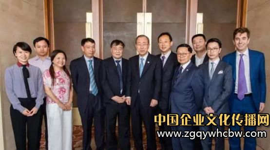何巧女應(yīng)邀出席美國百人會(huì)活動(dòng).JPG